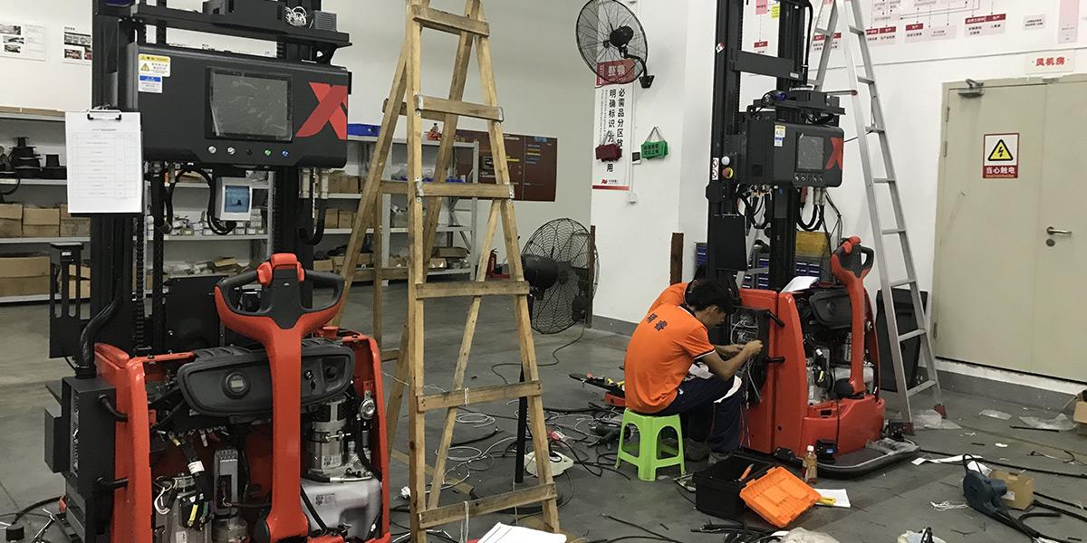 堆高車設備安裝作業